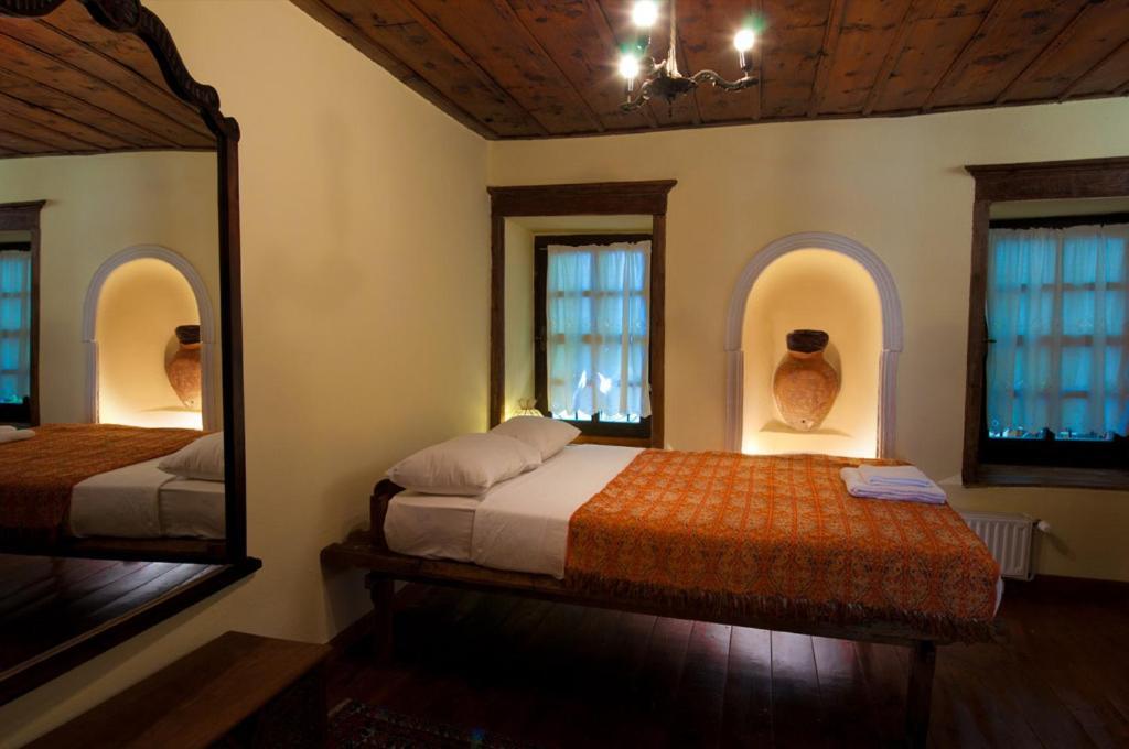 Vergoula's Mansion Kastoria Chambre photo