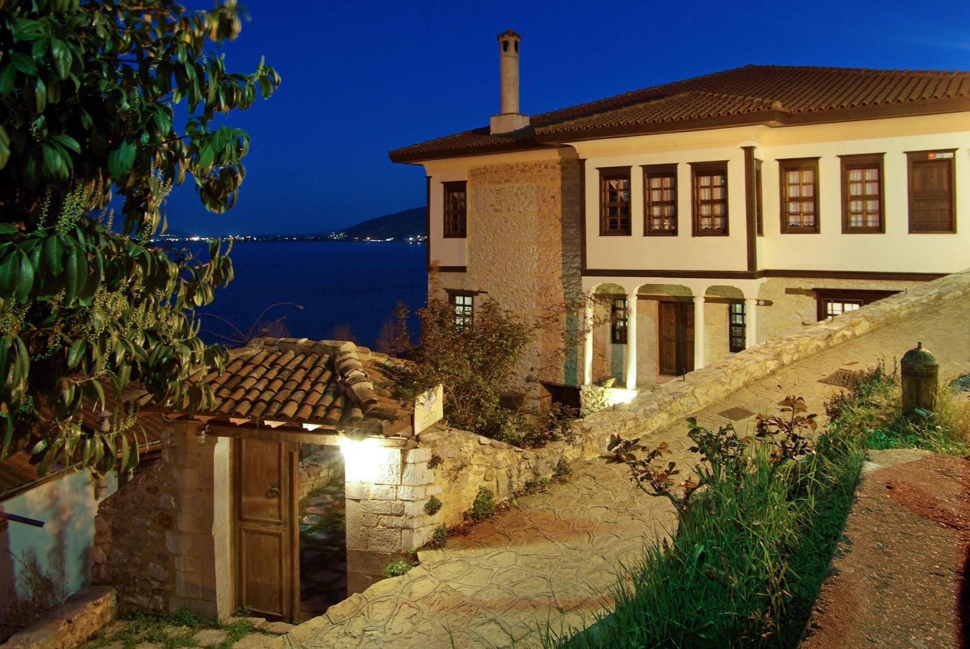 Vergoula's Mansion Kastoria Extérieur photo